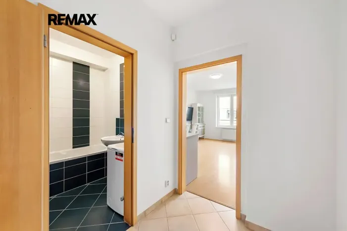 Prodej bytu 1+kk, Praha - Záběhlice, Mattioliho, 32 m2
