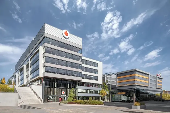 Pronájem kanceláře, Praha - Stodůlky, náměstí Junkových, 500 m2