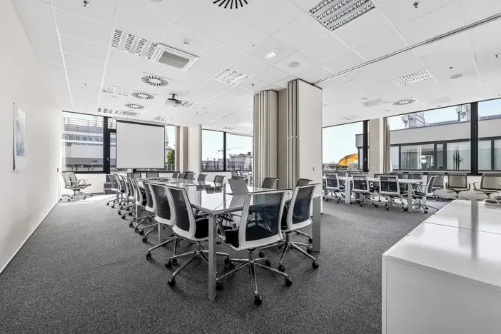 Pronájem kanceláře, Praha - Stodůlky, náměstí Junkových, 1500 m2