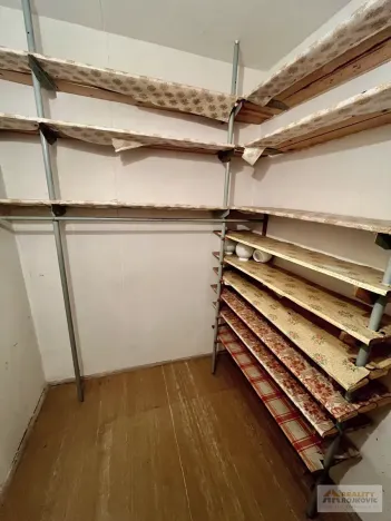 Prodej bytu 2+1, Broumov, Sídliště Křinické, 55 m2