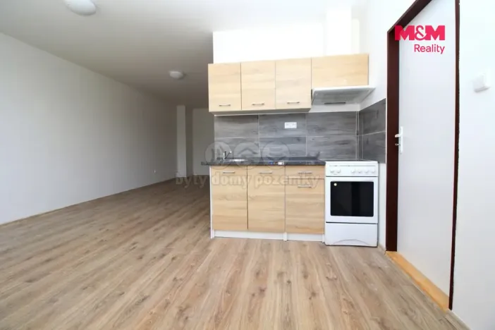 Pronájem bytu 2+kk, Trutnov - Střední Předměstí, Horská, 47 m2