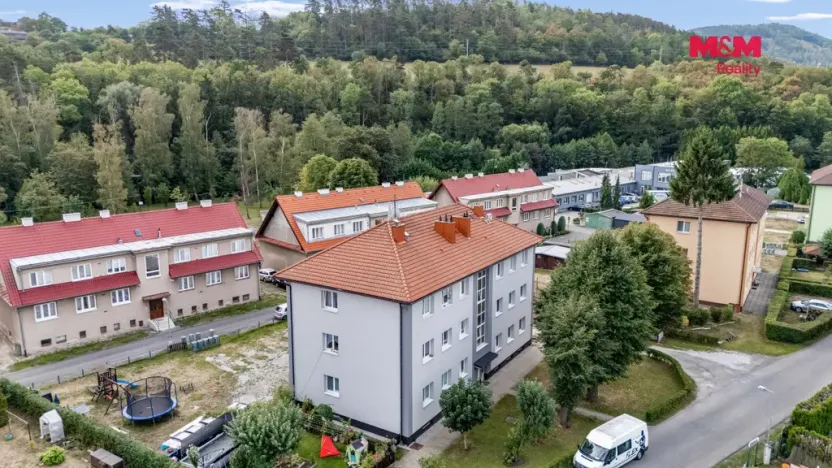 Prodej bytu 2+1, Králův Dvůr - Karlova Huť, Na Louce, 68 m2