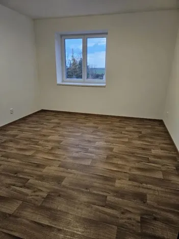 Pronájem bytu 3+kk, Dobříč, 79 m2
