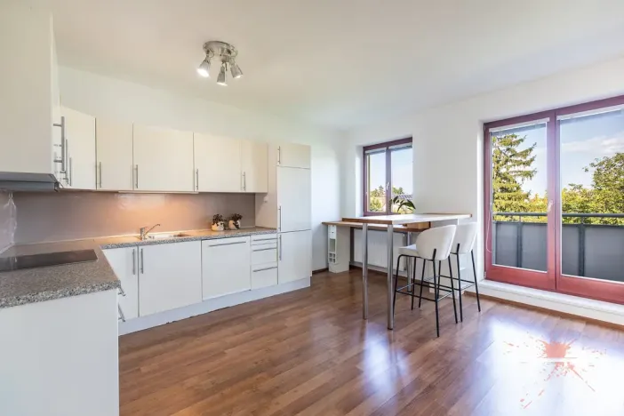 Prodej bytu 2+kk, Praha - Štěrboholy, Andersenova, 65 m2