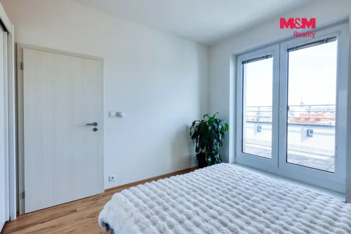 Pronájem bytu 2+kk, Plzeň, U Tržiště, 70 m2