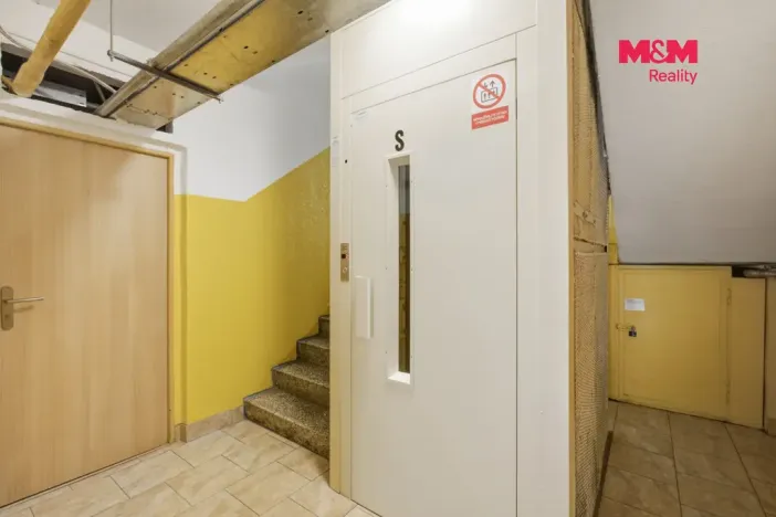 Prodej bytu 3+1, Rakovník - Rakovník II, Pod Nemocnicí, 60 m2