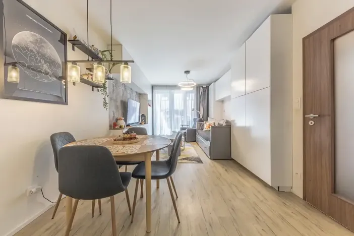 Prodej bytu 2+kk, Praha - Hostavice, U Hostavického potoka, 50 m2