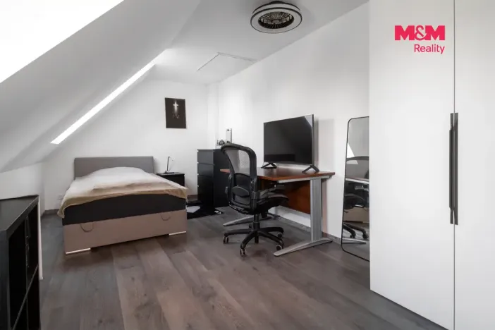 Prodej rodinného domu, Chlumec nad Cidlinou - Kladruby, 147 m2
