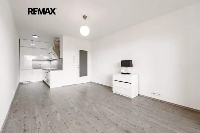 Pronájem bytu 2+kk, Kladno, Benediktínská, 50 m2
