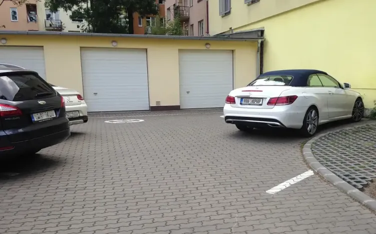 Pronájem garáže, Brno, Lidická, 24 m2