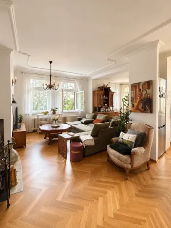 Prodej vily, Zliv, Klostermannova, 800 m2