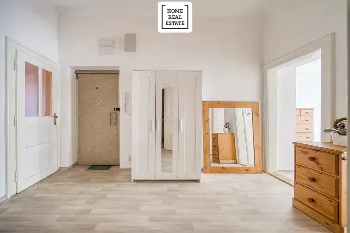 Pronájem bytu 2+1, Praha - Vinohrady, Korunní, 79 m2