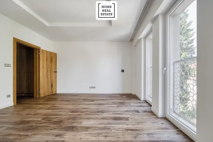 Prodej bytu 4+kk, Karlovy Vary, Šumavská, 171 m2