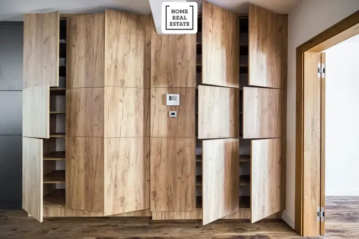 Prodej bytu 4+kk, Karlovy Vary, Šumavská, 171 m2
