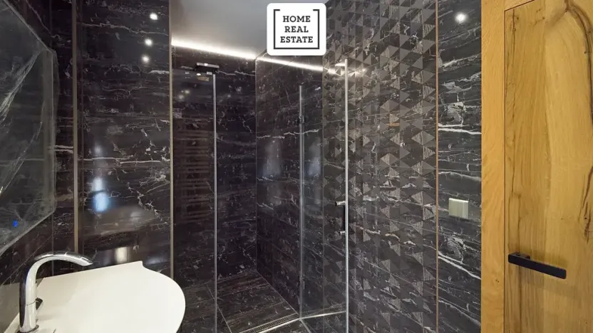 Prodej bytu 3+kk, Karlovy Vary, Šumavská, 171 m2