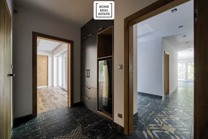 Prodej bytu 3+kk, Karlovy Vary, Šumavská, 171 m2