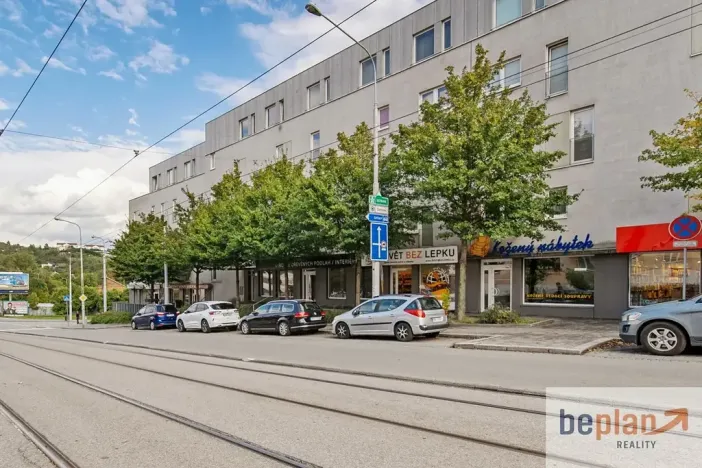 Pronájem obchodního prostoru, Brno, Kosmova, 58 m2