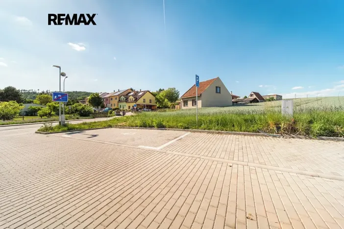 Prodej pozemku pro bydlení, Moravské Knínice, 1719 m2