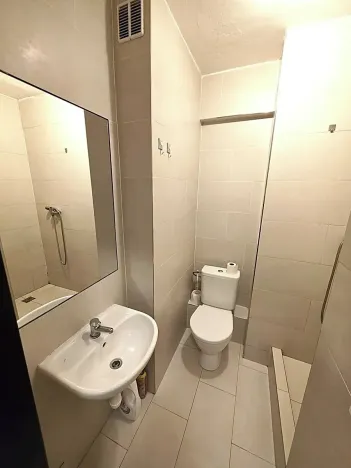 Pronájem bytu 1+kk, Praha - Radotín, Vrážská, 27 m2