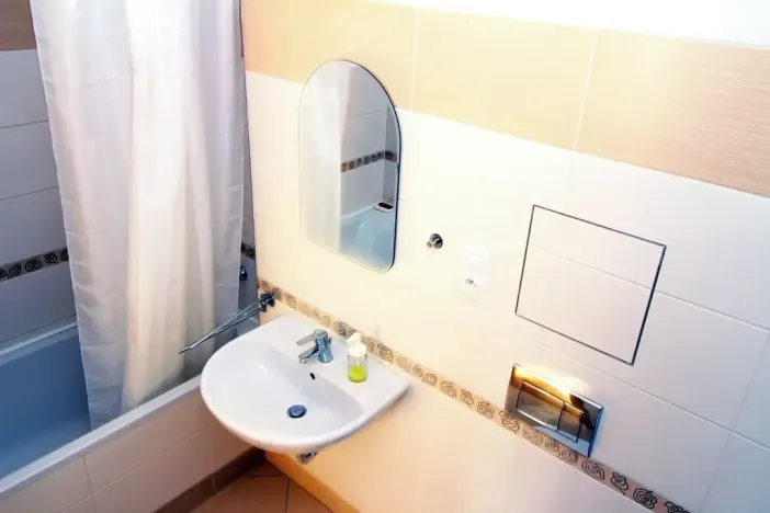 Pronájem bytu 1+kk, Praha - Letňany, Hlučkova, 38 m2
