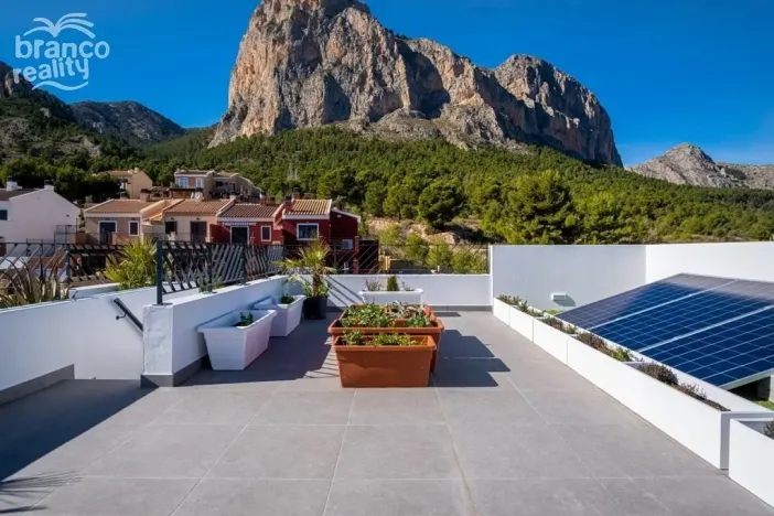 Prodej rodinného domu, Polop, Alicante, Španělsko, 200 m2