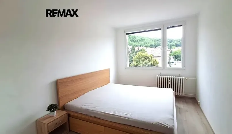 Pronájem bytu 3+1, Praha - Košíře, Plzeňská, 76 m2