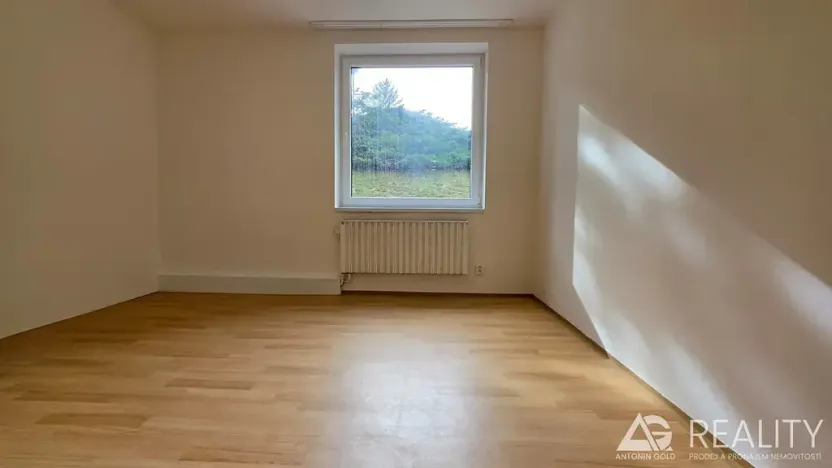 Pronájem bytu 3+1, Praha - Dejvice, Krohova, 76 m2