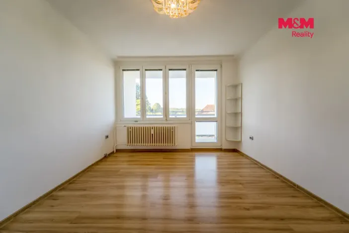 Pronájem bytu 3+1, Hrádek - Nová Huť, 1. máje, 67 m2