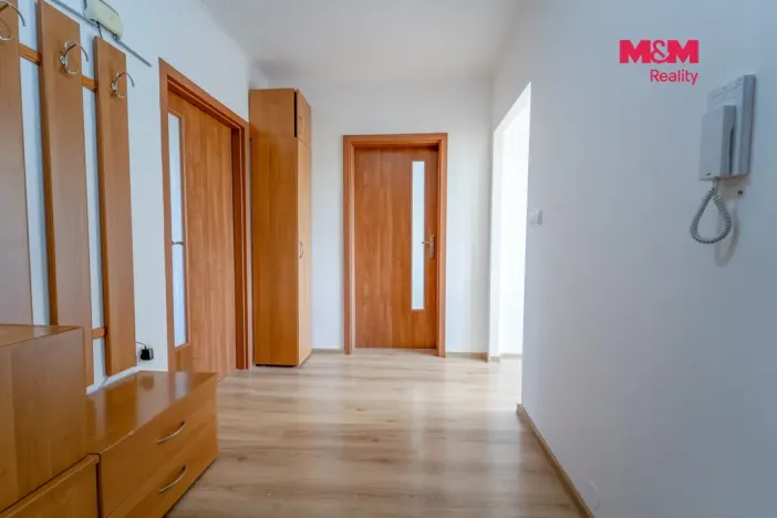 Pronájem bytu 3+1, Hrádek - Nová Huť, 1. máje, 67 m2