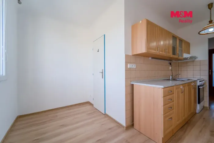 Pronájem bytu 3+1, Hrádek - Nová Huť, 1. máje, 67 m2
