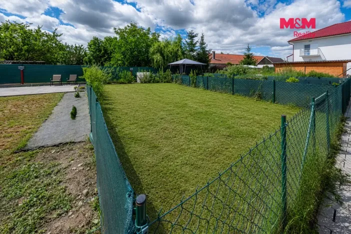 Prodej bytu 2+1, Rožďalovice, Náměstí, 61 m2