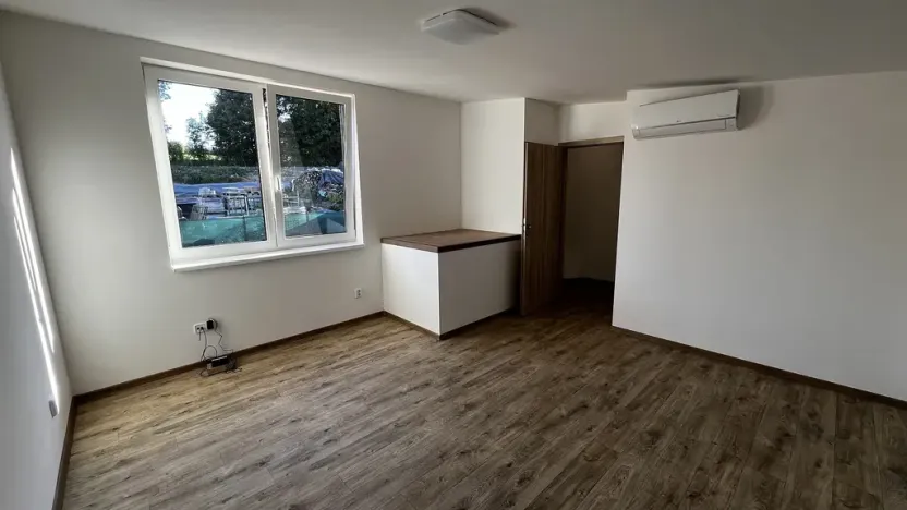 Pronájem rodinného domu, Nová Ves nad Popelkou, 78 m2