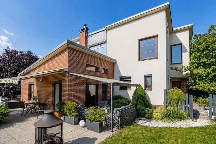 Prodej rodinného domu, Praha - Lipence, Pod Lečí, 258 m2