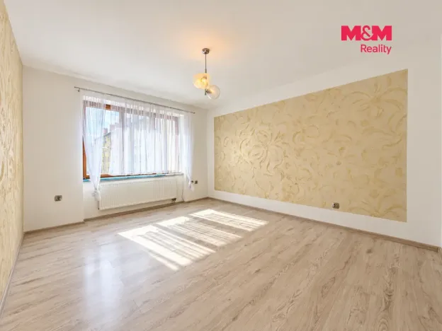Prodej bytu 2+1, Karviná - Nové Město, Fučíkova, 58 m2