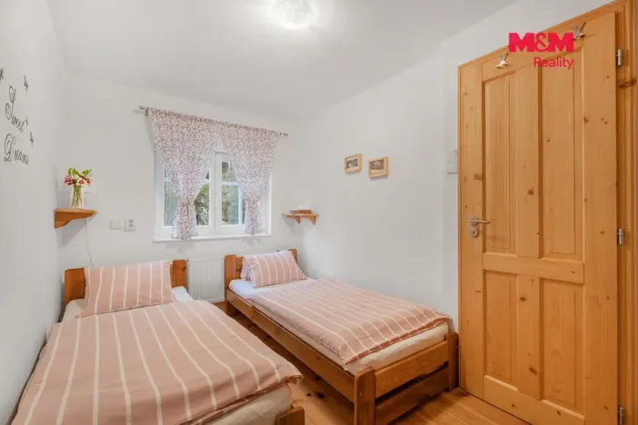 Prodej ubytování, Hřensko, 300 m2