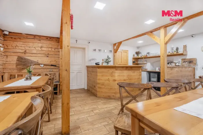 Prodej restaurace, Hřensko, 300 m2