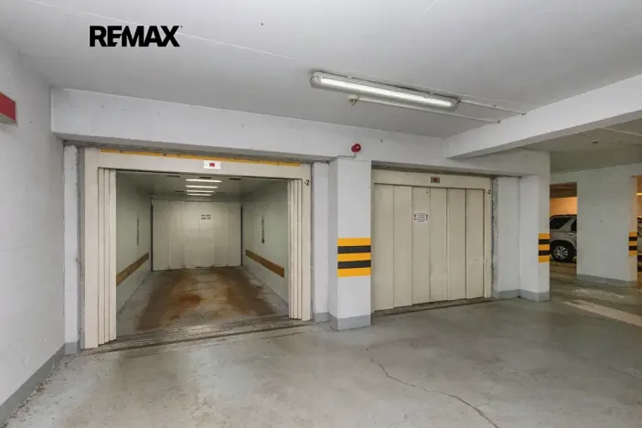 Prodej garážového stání, Praha - Břevnov, Rejchova, 12 m2