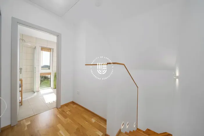Prodej rodinného domu, Tursko, 120 m2