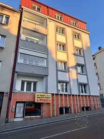 Prodej obchodního prostoru, Praha - Nusle, Na Jezerce, 74 m2