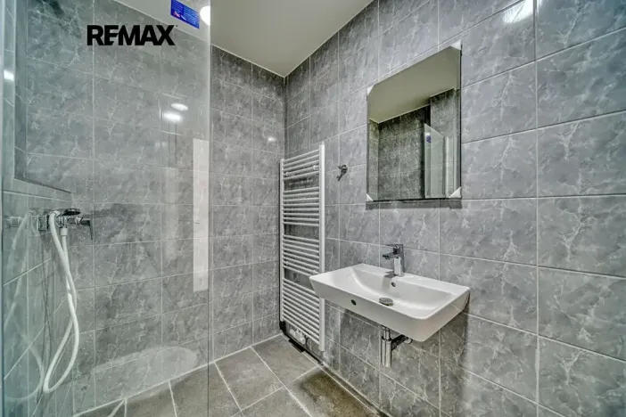 Pronájem bytu 1+kk, Velký Osek, Revoluční, 24 m2
