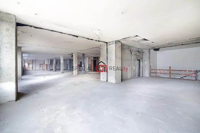 Prodej obchodního prostoru, Orlová, Masarykova třída, 1570 m2