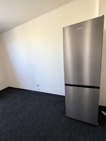 Pronájem bytu 1+kk, Praha - Vršovice, K louži, 32 m2