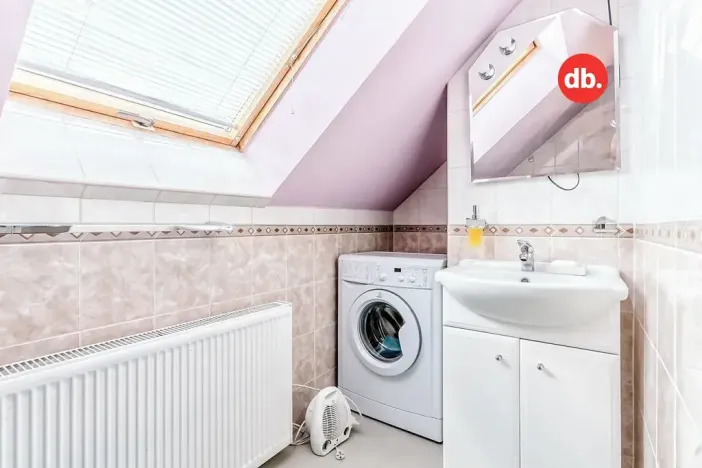 Prodej rodinného domu, Stružná, 240 m2