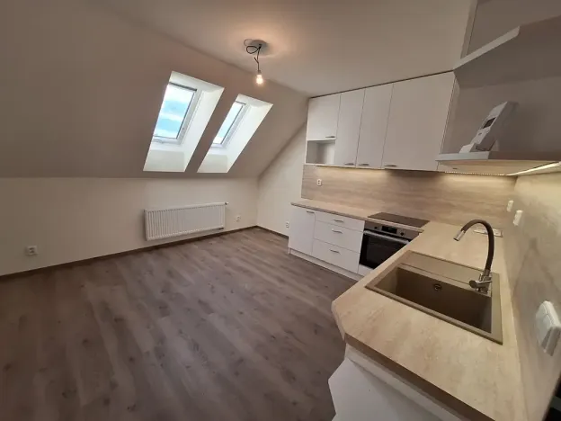 Pronájem bytu 3+kk, Kolín, Vrchlického, 64 m2