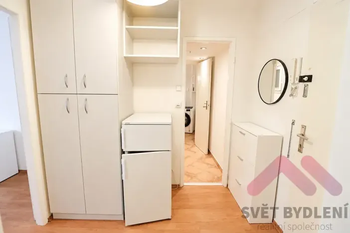 Pronájem bytu 1+kk, Praha - Staré Město, Konviktská, 30 m2