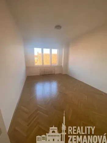 Pronájem bytu 2+1, Praha - Malá Strana, Šeříková, 50 m2