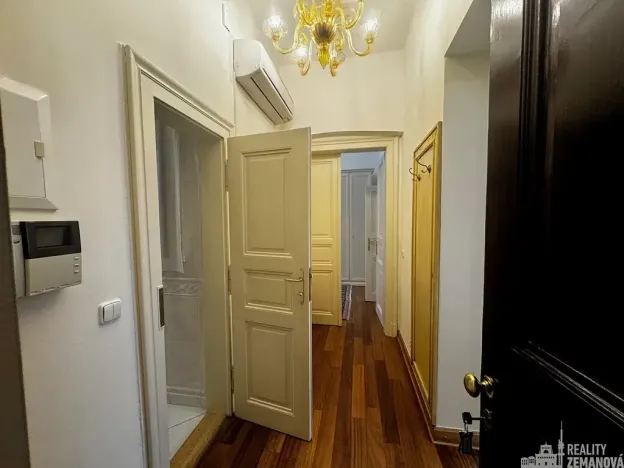 Pronájem bytu 3+kk, Praha - Nové Město, Truhlářská, 76 m2