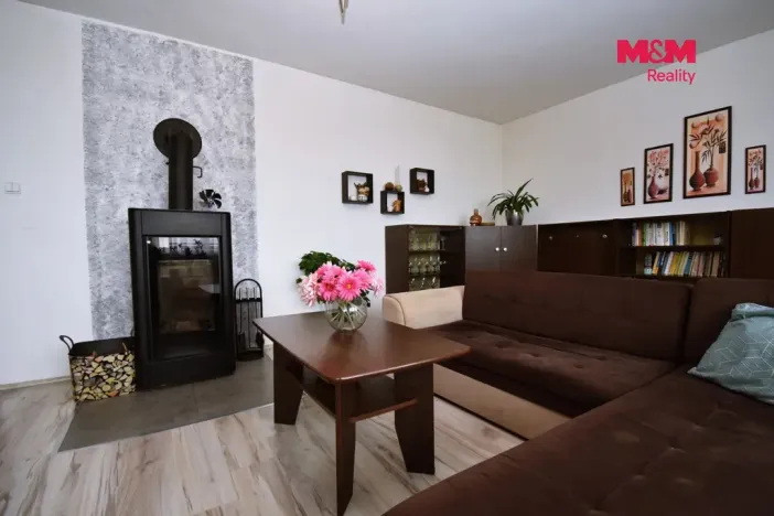 Prodej rodinného domu, Bochov, Okružní, 340 m2