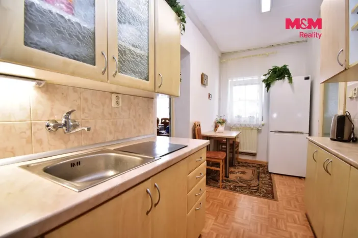 Prodej rodinného domu, Bochov, Okružní, 340 m2