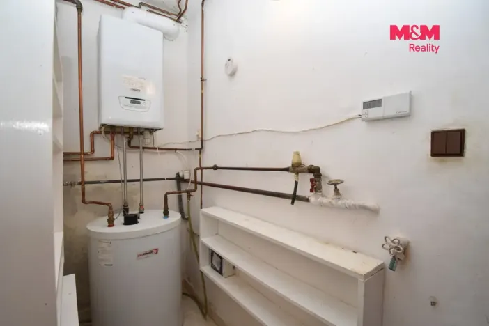 Prodej rodinného domu, Bochov, Okružní, 340 m2
